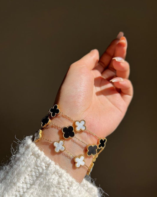 Clover Bracelet in White & Black